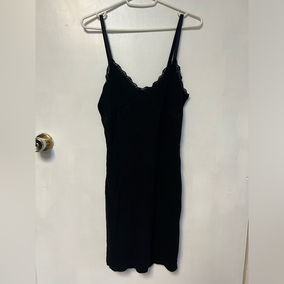 Black mini dress - Picture 1 of 2